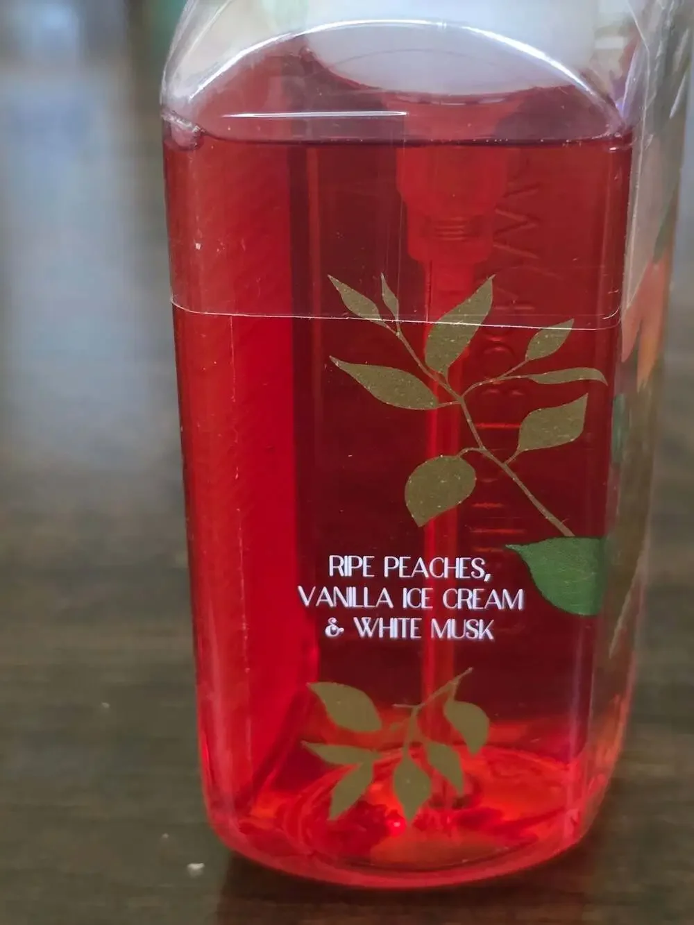 Bath & Body Works Perfectly Peaches & Cream Gentle Foaming Hand Soap